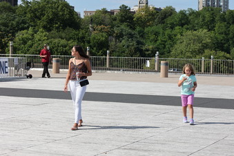 Enlarge photo 22