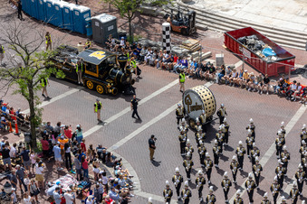 Enlarge photo 61