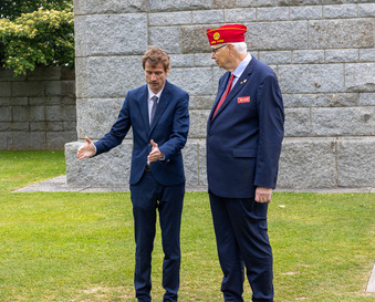 Enlarge photo 14