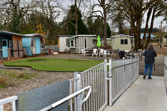 Enlarge photo 183