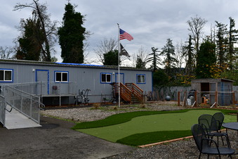 Enlarge photo 189