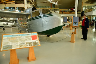 Enlarge photo 692
