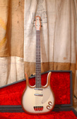 Danelectro Longhorn Bass 1958