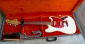 Fender Mustang 1964 White 2
