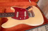 Fender Mustang 1966 White2