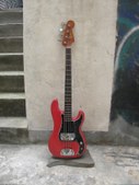 fender precision 1964 red]
