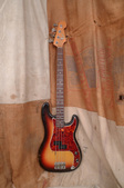 Fender Precision Bass 1966 Sunburst2
