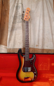 Fender Precision Bass 1966 Sunburst 5