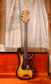 Fender Precision Bass 1966 Sunburst 6