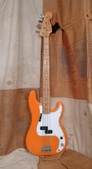 Fender Precision Bass 1981 Capri orange