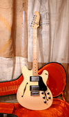Fender Starcaster 1977 White 2