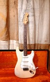 Fender Stratocaster 1965 White 2
