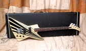 Gibson Explorer Bass 1985 Striped