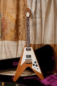 Gibson Flying V 1975 Natural 2