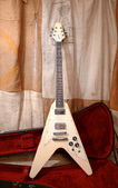 Gibson FLying V 1981 White
