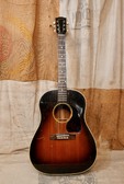 Gibson J-45 1950 Sunburst 4