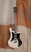 Guild S-70 1979 White