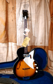 Harmony H-22 1967 Sunburst