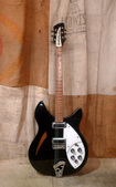 Rickenbacker 330 1982 BLack
