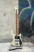 Rickenbacker 4001 1976 White
