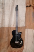 Silvertone Danelectro Bass Black