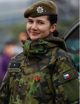 Enlarge photo 17