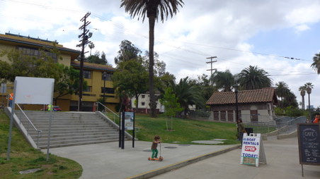 Enlarge photo 13