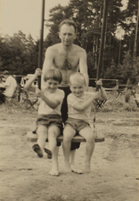 Enlarge photo 118